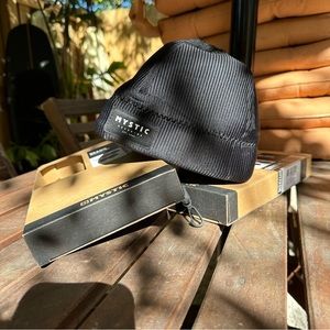 Mystic neoprene Beanie